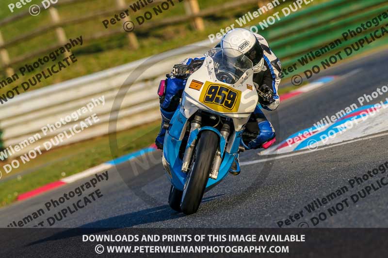 PJ Motorsport Photography 2018;enduro digital images;event digital images;eventdigitalimages;mallory park;mallory park photographs;mallory park trackday;mallory park trackday photographs;no limits trackdays;peter wileman photography;racing digital images;trackday digital images;trackday photos